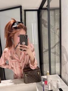 <span class=keywords><strong>Rose</strong></span> petit ours pyjama <span class=keywords><strong>ensemble</strong></span> glace soie soie visage femmes été brodé haut pantalon maison vêtements - Product Image 2