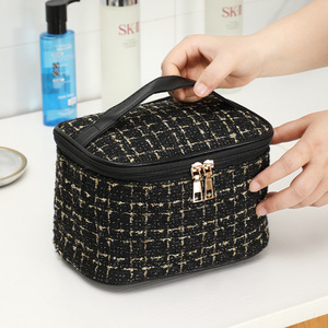 Bolsa <span class=keywords><strong>de</strong></span> Maquillaje Acolchada <span class=keywords><strong>de</strong></span> Gran Capacidad, Estuche Cosmético Negro, Organizador <span class=keywords><strong>de</strong></span> Artículos <span class=keywords><strong>de</strong></span> Aseo Portátil <span class=keywords><strong>de</strong></span> <span class=keywords><strong>Viaje</strong></span>, Caja <span class=keywords><strong>de</strong></span> Belleza <span class=keywords><strong>de</strong></span> Lujo con Patrón - Product Image 4