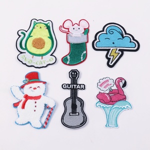 カスタムフローラル刺繍ワッペン アイロン接着 ローズフラワーアップリケ 衣類アクセサリー用 3D刺繍縫い付けワッペン DIY衣類用 - Product Image 4