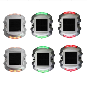 Bornes routières solaires en forme <span class=keywords><strong>de</strong></span> fer à cheval, feux stroboscopiques nocturnes, signal lumineux, bornes routières en aluminium coulé - Product Image 2