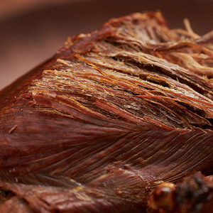 Carne de paloma ahumada y deshidratada FD - Sin exceso de grasa, lista para comer sin sensación grasosa, firme, pelada, envasada al vacío - Product Image 4
