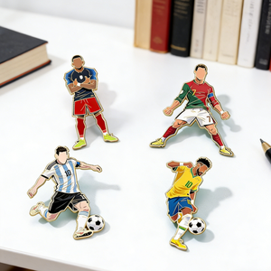 Insignias Esmaltadas Personalizadas con Temática de Estrellas del Fútbol, para Aficionados, Coleccionistas, Recuerdos del Equipo, Decoración Elegante para Ropa - Product Image 2