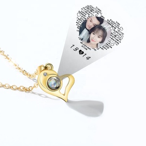 Mwsc — collier plaqué or <span class=keywords><strong>pour</strong></span> <span class=keywords><strong>Couple</strong></span>, chaîne magnétique avec cœur, cadeau de la saint-valentin, 100 langues - Product Image 3