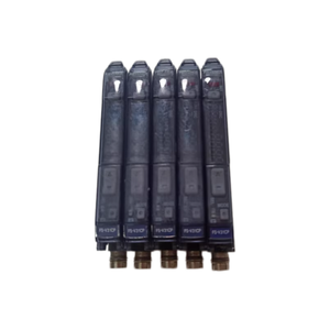เครื่องขยายสัญญาณไฟเบอร์ออปติกคุณภาพสูง Keyence รุ่นใหม่ FS-V11/V21R/V31/N18N (P) จอแสดงผลดิจิตอลคู่ สำหรับระบบอัตโนมัติในอุตสาหกรรม - Product Image 2