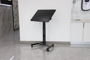 Mesa de <span class=keywords><strong>Lectura</strong></span> Ajustable con Elevación a <span class=keywords><strong>Gas</strong></span> de Diseño Moderno, Panel de Madera, Escritorio de Consignación con Cerradura, Ajustable a Cualquier Altura, Recubrimiento en Polvo para Uso en Oficina - Product Image 2