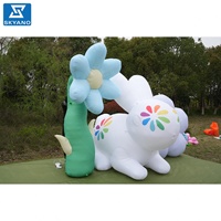Lapin géant à fleurs gonflables Modèle de décor de parc Accessoires cinq pétales de fleurs gonflables blanches Lapin