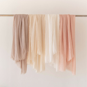 ผ้าคลุมไหล่ขนสัตว์เนื้อละเอียดสีพื้นคุณภาพสูงสำหรับวันพักผ่อนที่ชายหาด - Product Image 3