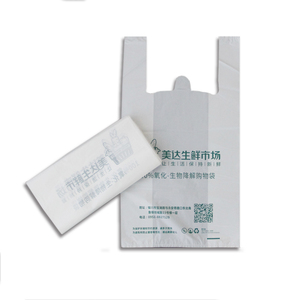 Biodegradable T Shirt Bag for Shopping <b>Pla</b> t Shirt Shopping Bag for Supermarket - Product Image 1