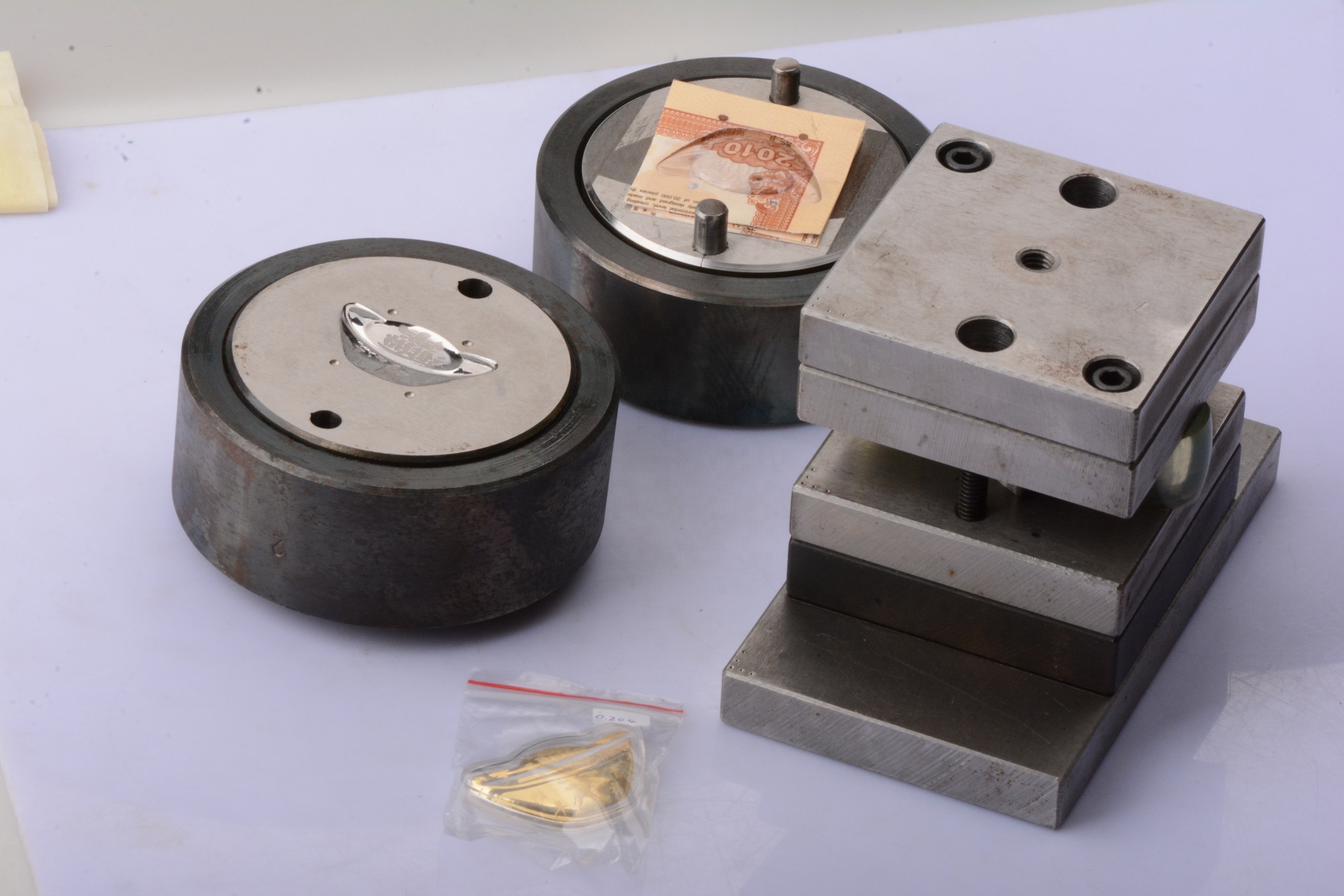 Gold/SILVER/BRASS jewelry DESIGN and manufacture