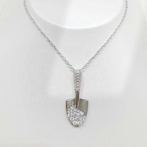 Precio de fábrica, collar personalizado vintage de plata 925 con esmeralda, regalo elegante, colgantes de sonrisa de moda coreana para mujer con circonitas. - Product Image 1