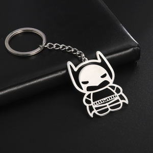 Porte-clés en acier inoxydable 304 avec pendentif <span class=keywords><strong>Batman</strong></span> creux en acier titane de l'usine Yiwu Ge Xiang - Product Image 1