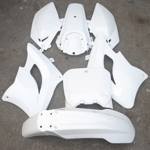 Kit de carénages en plastique pour <span class=keywords><strong>moto</strong></span>, comprenant les caches avant, arrière et latéraux, le garde-boue et la plaque porte-numéro, en ABS, personnalisation OEM - Product Image 4