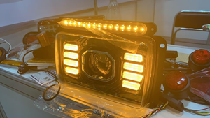 Ensemble de phares LED complets pour camions russes <span class=keywords><strong>KAMAZ</strong></span> 1ère/2ème génération MAZ - Modèle 54903711011 & 54903711010 - Product Image 3