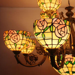Lámpara de Araña LED de Estilo Europeo con Múltiples Cabezas, Vidrio Tiffany, Diseño de Rosas, para Comedor, Dormitorio, Hotel, Vestíbulo - Product Image 3
