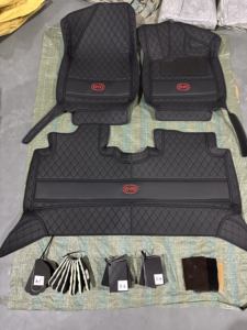 Tapis de Sol de Voiture en Cuir PVC Ensemble Complet avec Logo OEM, Installation Facile, Compatible BYD/DODGE/<span class=keywords><strong>TESLA</strong></span>/TOYOTA/CIVIC, Adapté à Toutes les Saisons - Product Image 3