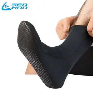 Moda 3MM tam koruma neopren plaj yüzme su spor çoraplar Anti kayma sörf dalış sualtı ayakkabı