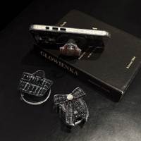 Support de téléphone magnétique en plastique ABS en forme d'étoile 3D avec support de bureau et design pliable réglable pour filles