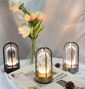 โคมไฟตั้งโต๊ะคริสตัลแบบชาร์จไฟได้ ปรับความสว่างได้ ไร้สาย สไตล์นอร์ดิก ทำจากอะลูมิเนียม ใช้แบตเตอรี่ เหมาะสำหรับตกแต่งร้านอาหารกลางแจ้ง - Product Image 4