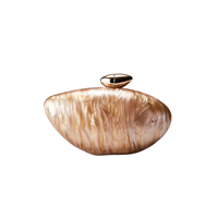 Sac de soirée moderne en acrylique en forme de coquille pour femme, avec chaînes tendance et doublure en polyester