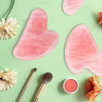 Outil de massage facial et corporel en jade rose quartz en forme de cœur unique, mini, rose, personnalisé avec logo, vente en gros