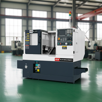 Tour CNC horizontal à lit incliné à broche unique de moyenne capacité, fabriqué en Chine (Zhejiang), avec commande 2 axes pour le tournage de métaux