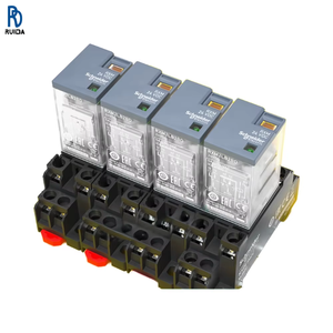 Relé Intermedio Enchufable Original Der RXM2LB2B7 de 2 Pares de Contactos 5A con Indicador para Programación PLC 24Vac - Product Image 1