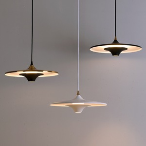 Lustre linéaire minimaliste en forme de soucoupe volante, noir, blanc, or, en acier inoxydable, pour salle à manger, chambre, bar, réception - Product Image 1