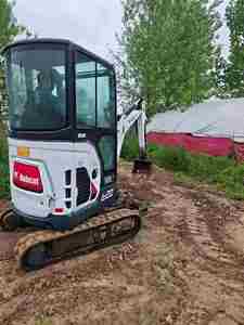 Mini-excavatrice sur chenilles d'occasion CAT E20 de 2 tonnes avec tarière, chenilles en caoutchouc, rotation de la benne à zéro déport - Product Image 5