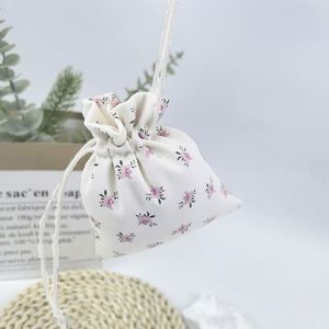 Bolsa de Algodón con Estampado de Flores Pequeñas, Peso Medio, Diseño Sorprendentemente Suave y Cómodo, Bolsa Local para Joyería - Product Image 2