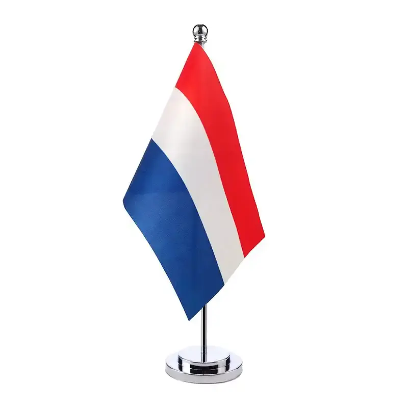Modelos explosivos Precio competitivo 14*21CM Material de poliéster Países Bajos Bandera de mesa de escritorio con poste