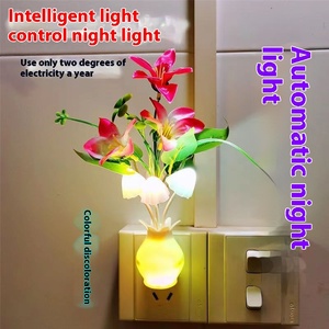 Lumières LED colorées changeantes originales à brancher, capteur crépusculaire, veilleuse, fleurs pour chambre à coucher - Product Image 5