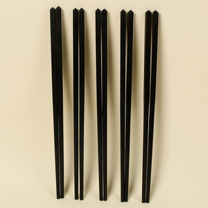 Baguettes chinoises en bois massif, anti-brûlure et antidérapantes, tête carrée de style chinois, en bois d'ébène, cadeau - Product Image 3