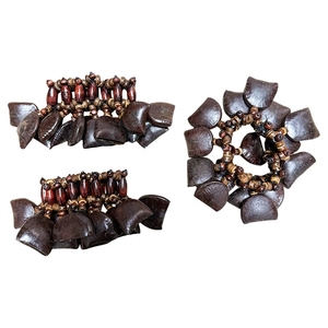 Pulsera de Cuentas de Madera con Conchas de Frutas Naturales al por Mayor, Accesorio de Percusión para Danza Africana con Tambor de Muñeca - Product Image 1
