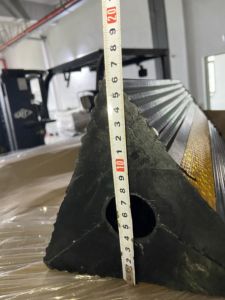 Portable Aircraft Car Tire Rubber <strong>Wheel</strong> <strong>Chock</strong> SW-AWC05 with Reflective Tape Black+Yellow for Helicopter Parking Safety - Product Image 4
