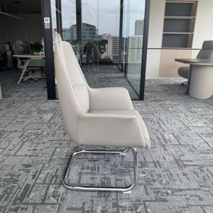 Sedia da Ufficio Ergonomica in Rete con Schienale Alto, Girevole, per Dirigenti e Manager, con Braccioli Regolabili - Product Image 4