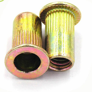 Tuercas Remachables Xin Honghuida M3, Cabeza Plana con Ranuras Verticales, Zincadas, Grado A 4.8, para Uso en la Industria de la Construcción - Product Image 3