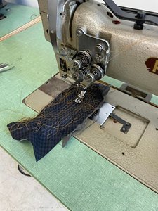Machine à coudre <span class=keywords><strong>PFAFF</strong></span> professionnelle industrielle informatisée multifonctionnelle pour la couture et le matelassage, précision de l'ingénierie allemande, système IDT - Product Image 5