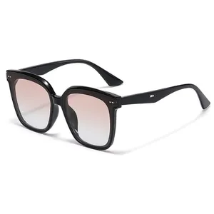 Neue 2021 Modedesign Sonnenbrille großen Rahmen quadratische Damen Persönlichkeit Sonnenbrille Frauen