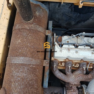 Excavatrice sur chenilles hydraulique Hyundai 305LC-9T d'occasion, fiable et durable, pour travaux de terrassement et d'ingénierie, composants essentiels : moteur et pompe - Product Image 2