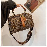 Hochwertige Damenhandtasche Entworfen von Einem Renommierten Designer Reißverschluss mit Geometrischen Mustern Große Kapazität PU-Leder Shopper