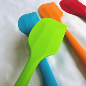 Dụng Cụ Nấu Ăn Nướng Bánh Không Dính Chịu Nhiệt Chắc Chắn Thiết Kế Một Mảnh 8.4Inch Cây Vét Bột Bánh Quy Bằng Silicon - Product Image 2