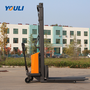 Montacargas Eléctrico Pequeño de 1.5T, Apilador Eléctrico, Elevador Hidráulico, Carretilla Elevadora Eléctrica con CE - Product Image 4