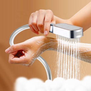 Pommeau de douche haute pression 3-en-1 en chrome en forme de circuit de course avec brosse de <span class=keywords><strong>massage</strong></span> en silicone et <span class=keywords><strong>pistolet</strong></span> pulvérisateur portable pour le nettoyage des animaux domestiques/du WC - Product Image 2