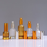 Nouvelle conception, flacon pompe pour huile essentielle en or, 20 ml, 30 ml, 50 ml, flacon en verre pour cosmétiques, spray pour soin de la peau, sérum