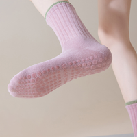 Chaussettes de yoga, de danse et de Pilates respirantes en coton double couche de haute qualité avec logo personnalisé, faible MOQ, antidérapantes et à grip renforcé