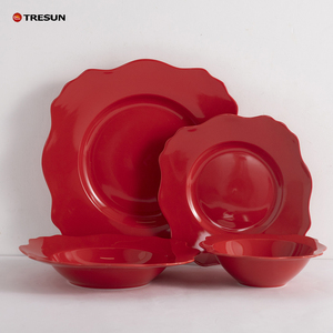 Juego de vajilla de cerámica de 24 piezas, color rojo brillante, platos cuadrados de porcelana roja con esmalte de color para fiestas. - Product Image 2
