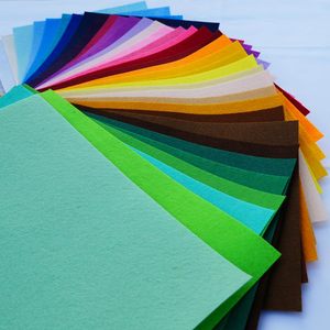 Série de feutres souples et flexibles de couleur verte de 1,4 mm pour patchwork DIT, taille 20x30 cm, 4 couleurs assorties - Product Image 3