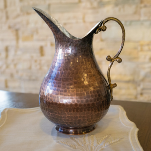 Jarra de Cobre Puro Martillado Estilo Antiguo, la Mejor Calidad para Uso Doméstico y en Restaurantes, Jarra para Agua Potable, Fabricada en India - Product Image 1