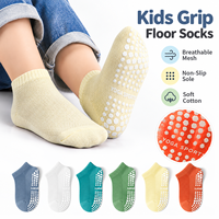 Chaussettes antidérapantes pour enfants, chaussettes basses avec grip en silicone sur toute la semelle, maille respirante, talon 3D, pour les jeux en intérieur, tout-petits et enfants