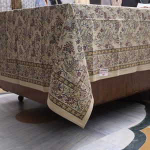 Drap de lit en coton biologique imprimé à la main avec un tissu doux et écologique fabriqué avec des teintures naturelles, parfait pour les hôtels de luxe - Product Image 1